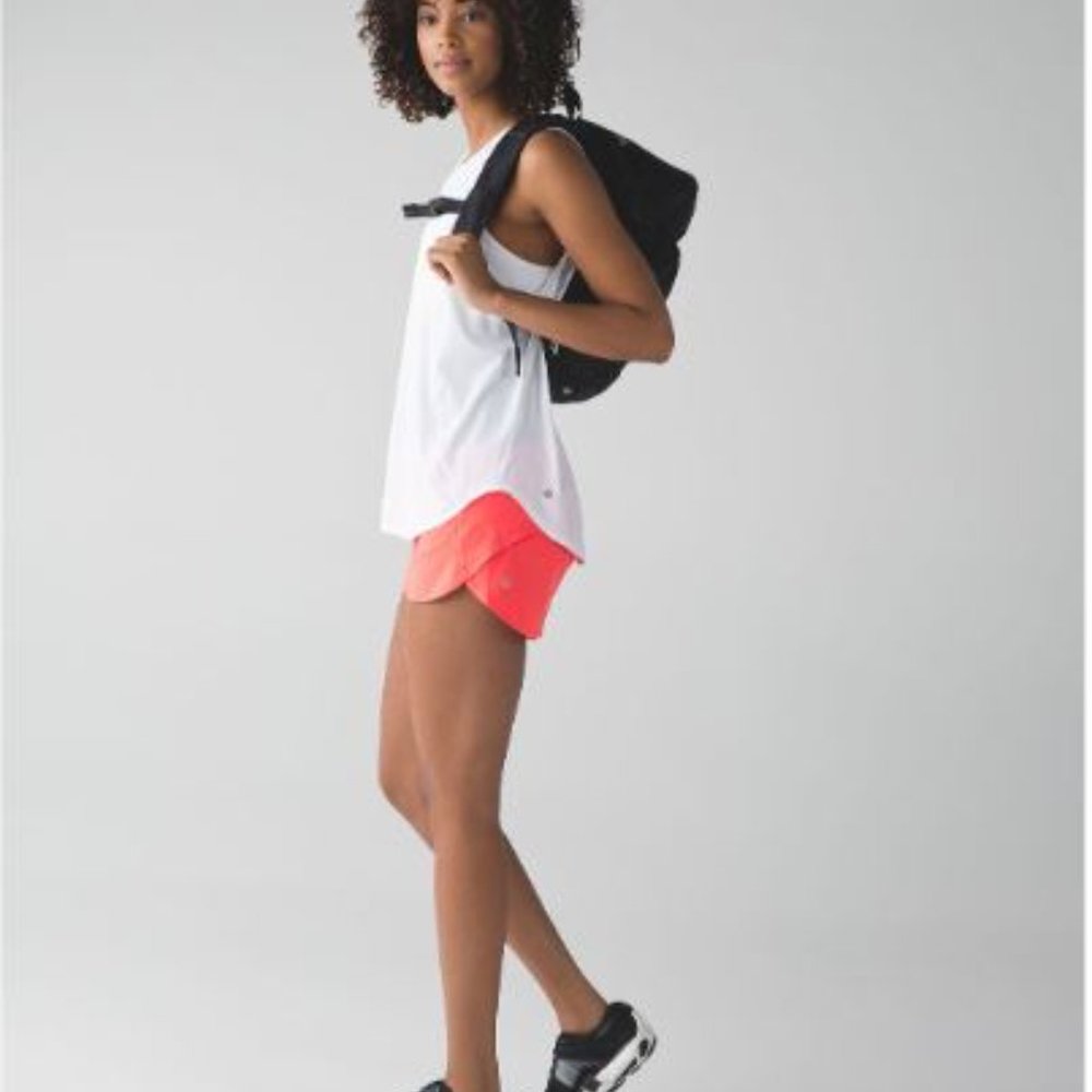 Lululemon speed short (2.5", 4 way stretch) in cape red- Size 8
